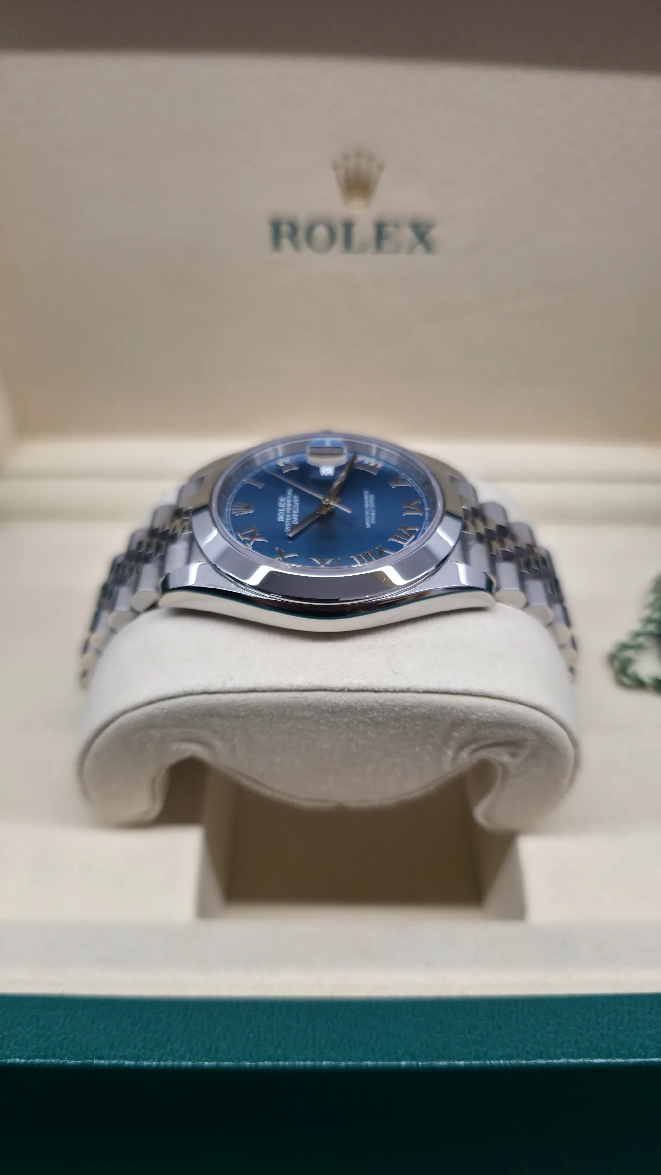 Rolex Datejust 41 Azzurro Blue Roman Dial Jubilee 3